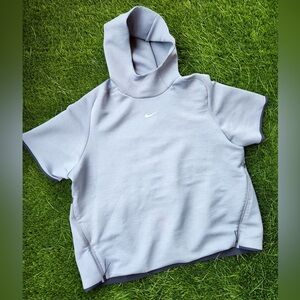 Nike Therma Dri Fit Poncho